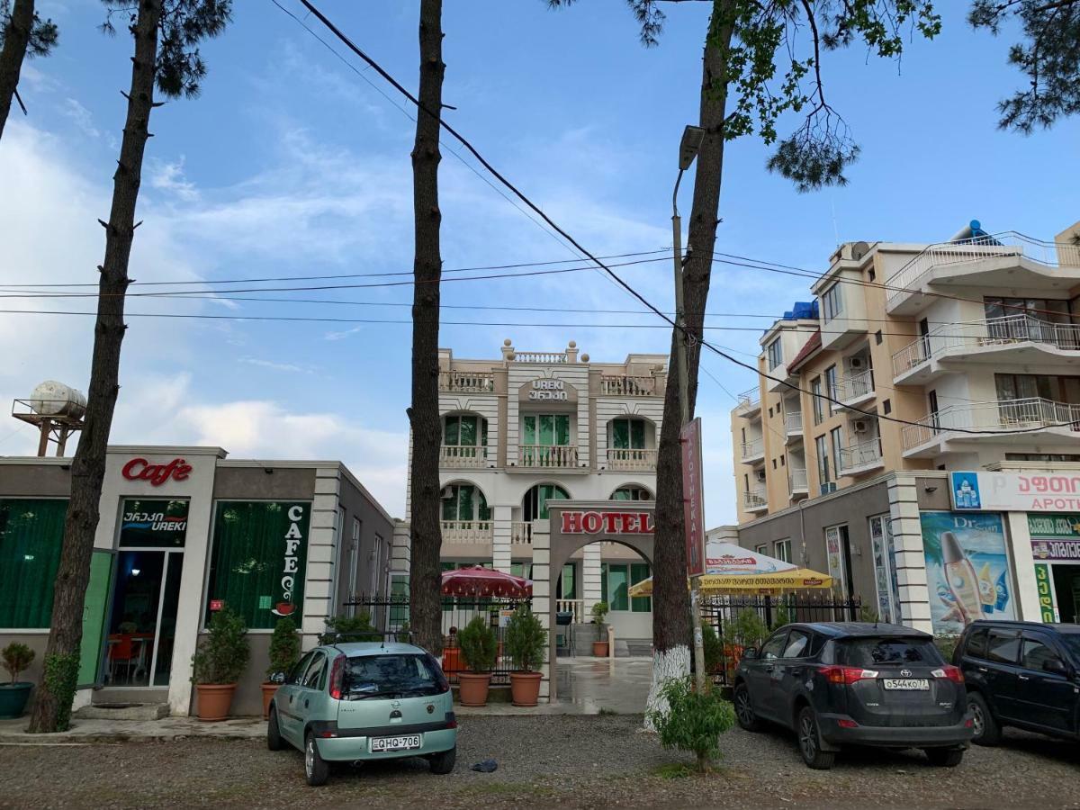 Hotel Ureki Buitenkant foto